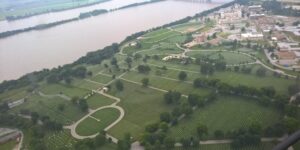 Aerial_View_of_Jefferson_Barracks_National_Cemetery_and_Jefferson_Barracks_Bridge